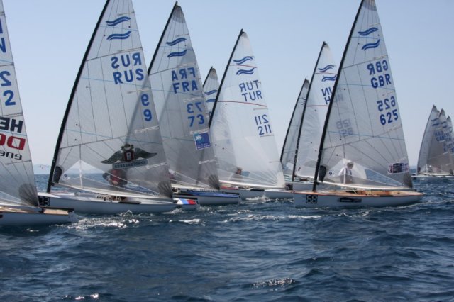 lamarinadiscarlinoeurofinn2008may4practiceracestart3.jpg
