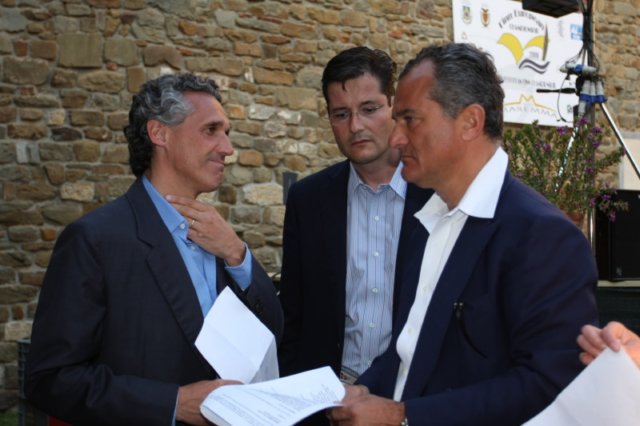 lamarinadiscarlinoeurofinn2008may4simoneanichinifilipposofficiandleonardoferragamo.jpg
